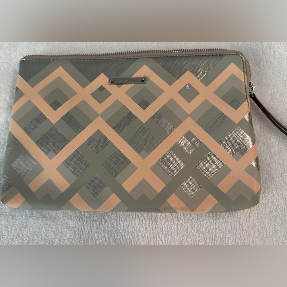 Stella & Dot Pink and Metallic Patterned Clutch